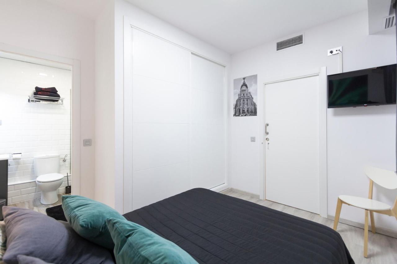 Prado Apartment Madrid Luaran gambar