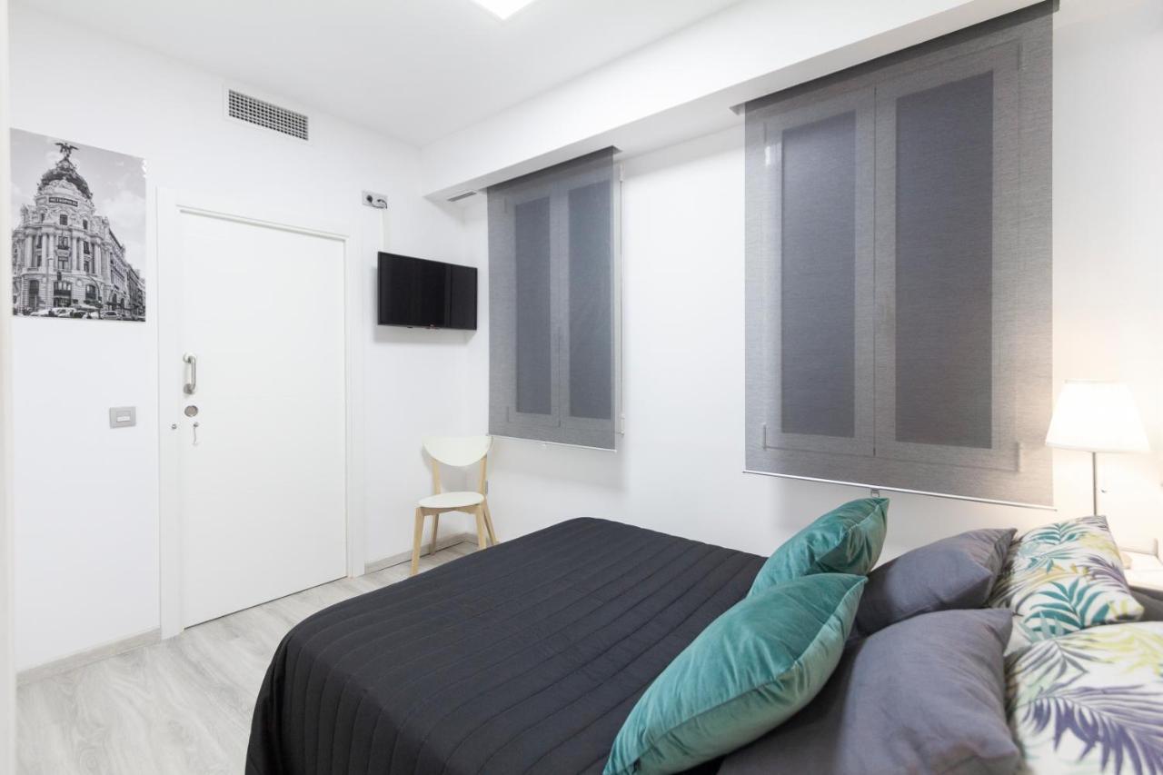 Prado Apartment Madrid Luaran gambar